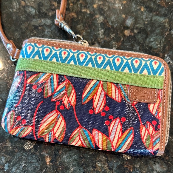 Fossil Multicolor Floral Wristlet - Picture 1 of 5